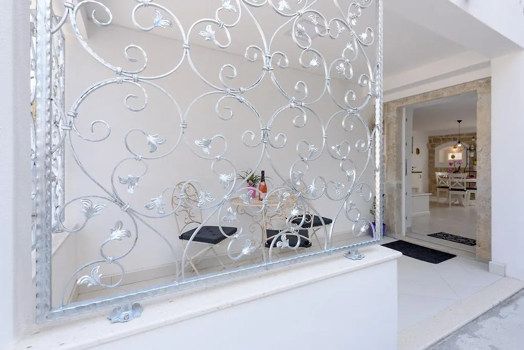 Studio Tironi 2 -Sonja Apartment Trogir Croatia
