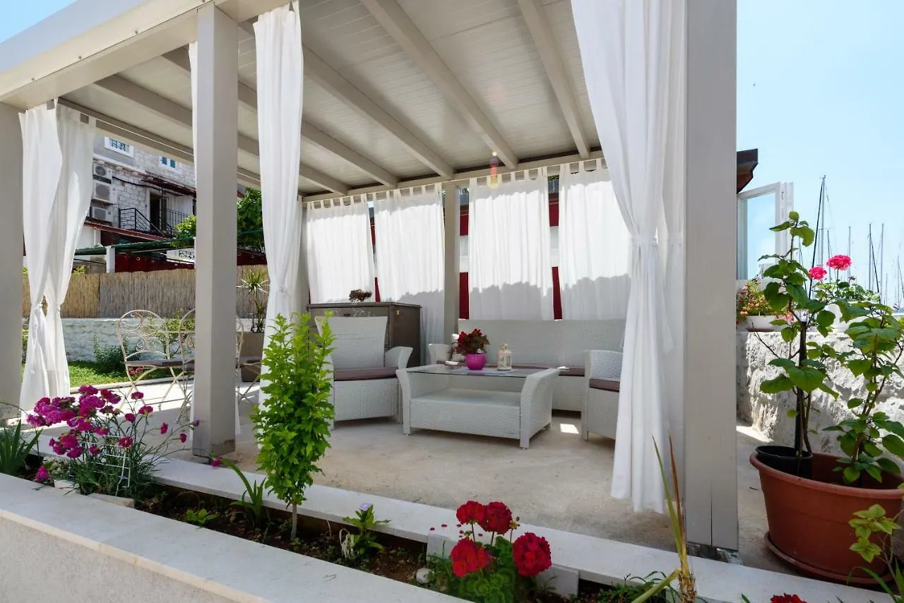 Studio Tironi 2 -Sonja Apartment Trogir 0*,