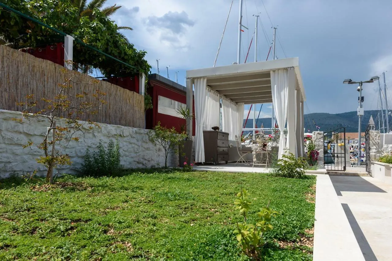 Studio Tironi 2 -Sonja Apartment Trogir