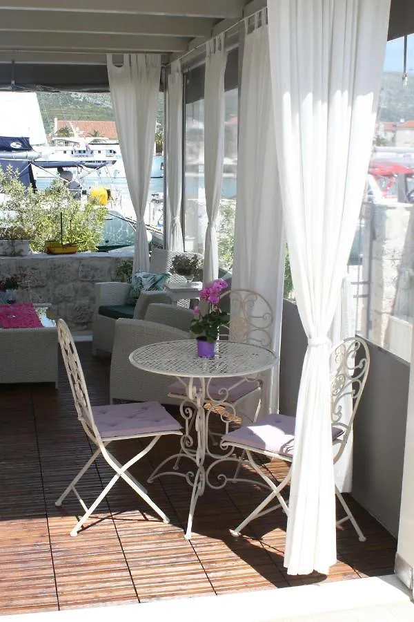 Studio Tironi 2 -Sonja Apartment Trogir